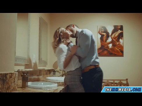 ❤️ Když vás na veřejných záchodcích svádí prsatá blondýna. Porno vk u nás cs.fuxporn-com.ru ☑